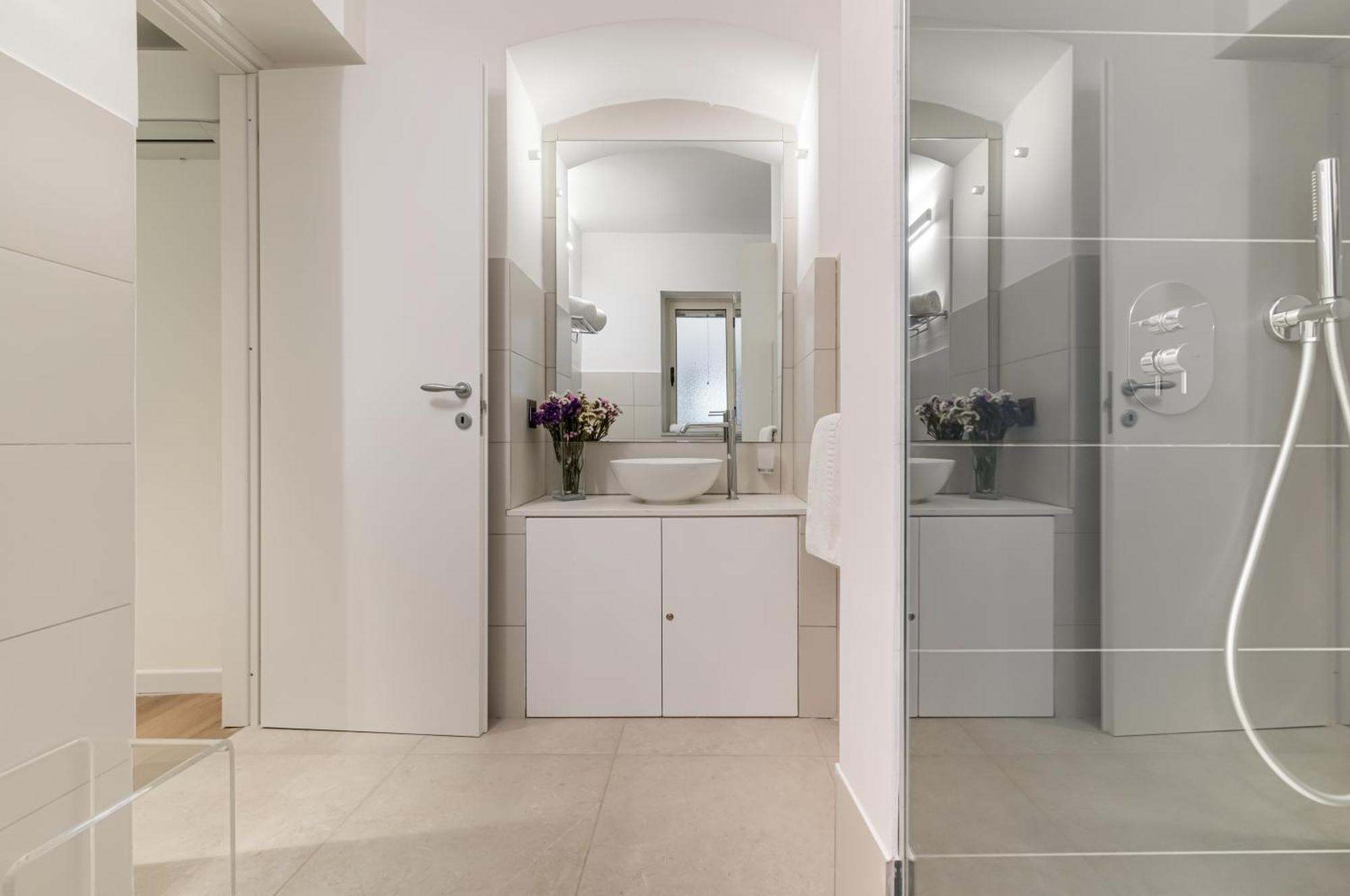 Piazza Indipendenza Loft & Rooms Palermo Ngoại thất bức ảnh