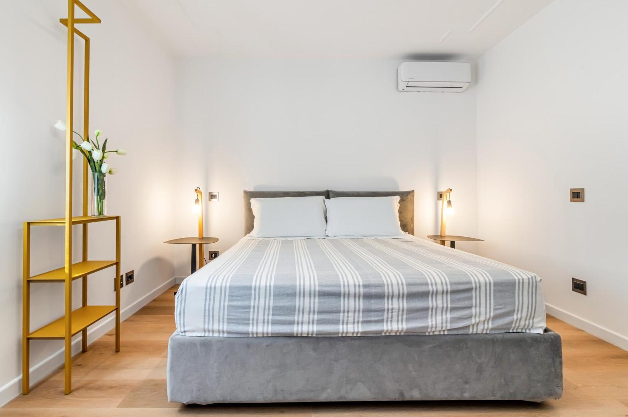 Piazza Indipendenza Loft & Rooms Palermo Ngoại thất bức ảnh